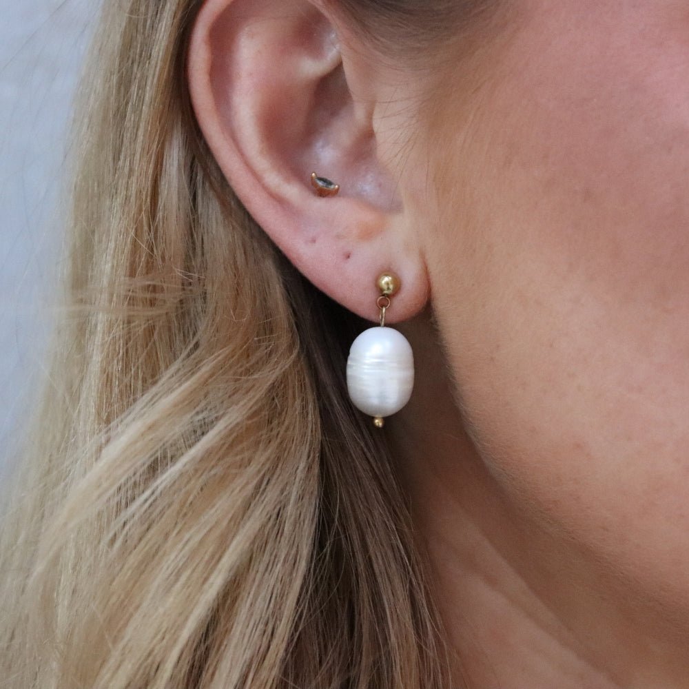 Ferskvandsperle Hængeøreringe - Global Urban Jewelry