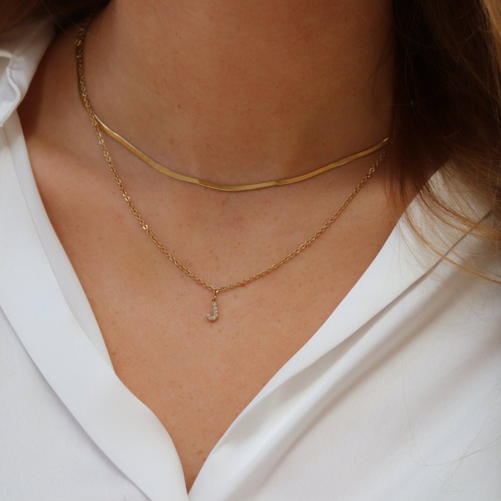 Krystal Bogstavs Halskæde 14K Guldbelagt - Global Urban Jewelry