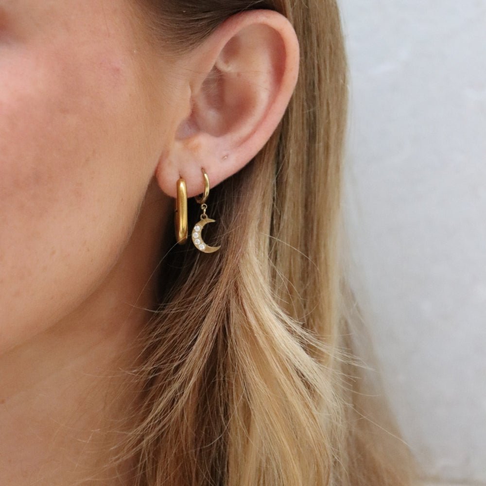 Stjerne og Måne Øreringe 14K Guldbelagt - Global Urban Jewelry