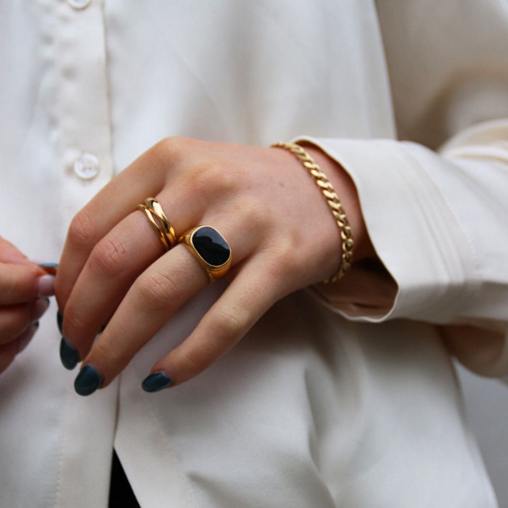 Vintage Chunky Ring Sort 14K Guldbelagt - Global Urban Jewelry
