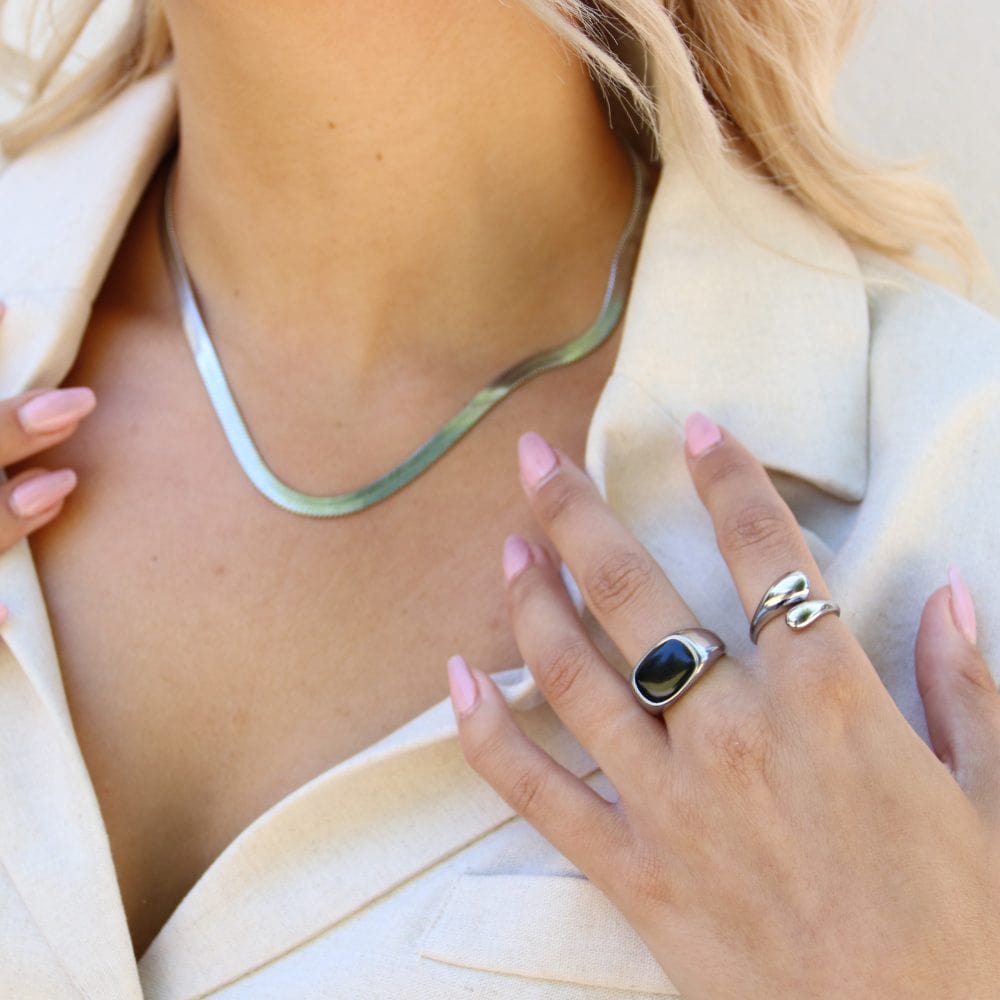 Vintage Chunky Ring Sort Sølv - Global Urban Jewelry